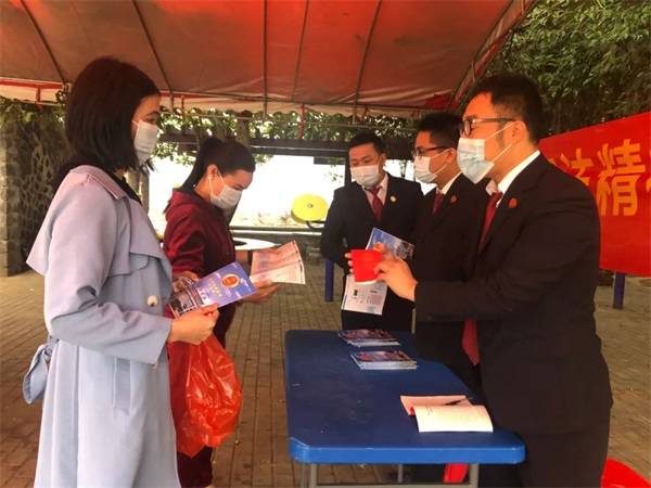 洋浦检察院深入开展宪法宣传周集中宣传活动