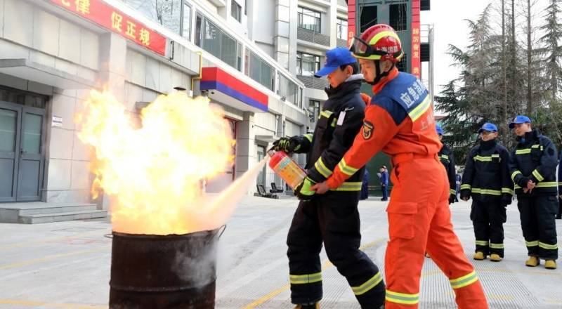 上海：“小小消防志愿者”服务队成立